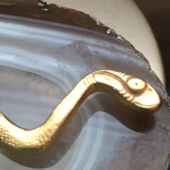 Sold⭐RARE EGYPTIAN VINTAGE SNAKE BROOCH  GOLD TONE HARD TO FIND - Picture 4 of 7